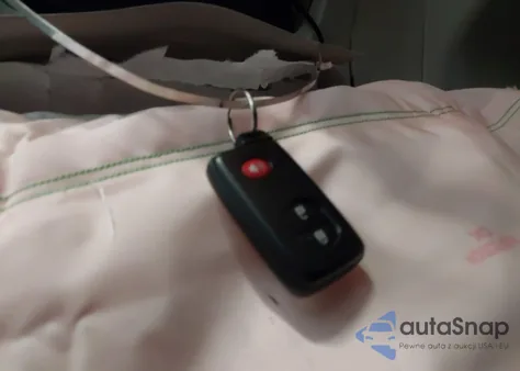 2015 Toyota Prius Two z USA, uszkodzony, nr VIN JTDKN3DU5F1947482